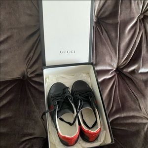 Boys Gucci sneakers